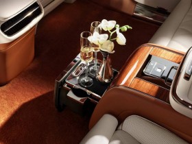 尤其值得一提的是,伊利股份新提交1件商标报名申请