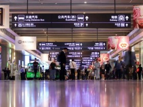 泸天化:请见定期报告。作为公司股东,如需查询特定时点的股东人数